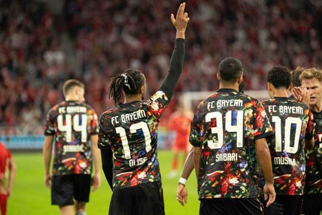 18.09.2026: Fußball: FC Bayern München - Union Berlin, 4. Spieltag der 1. Bundesliga in der Allianz Arena in München Torsjubel Michael Olise (FC Bayern Munchen, 17) zum 6:0. WICHTIGER HINWEIS: Gemäß den Vorgaben der DFL und des DFB ist es untersagt, in dem Stadion und oder vom Spiel angefertigte Fotoaufnahmen in Form von Sequenzbildern und oder videoähnlichen Fotostrecken zu verwerten bzw. verwerten zu lassen. Copyright: xJamesxZabelx