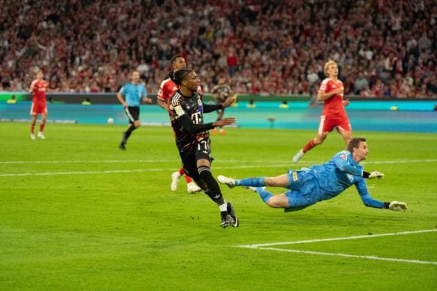 18.09.2026: Fußball: FC Bayern München - Union Berlin, 4. Spieltag der 1. Bundesliga in der Allianz Arena in München Torschuss Michael Olise (FC Bayern Munchen, 17) zum 6:0. WICHTIGER HINWEIS: Gemäß den Vorgaben der DFL und des DFB ist es untersagt, in dem Stadion und oder vom Spiel angefertigte Fotoaufnahmen in Form von Sequenzbildern und oder videoähnlichen Fotostrecken zu verwerten bzw. verwerten zu lassen. Copyright: xJamesxZabelx
