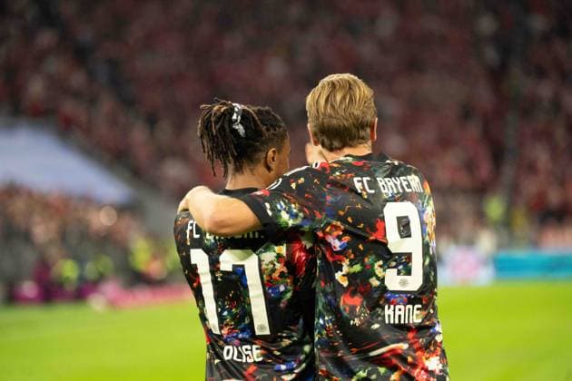 18.09.2026: Fußball: FC Bayern München - Union Berlin, 4. Spieltag der 1. Bundesliga in der Allianz Arena in München Torsjubel Michael Olise (FC Bayern Munchen, 17) und Harry Kane (FC Bayern Munchen, 9) zum 6:0. WICHTIGER HINWEIS: Gemäß den Vorgaben der DFL und des DFB ist es untersagt, in dem Stadion und oder vom Spiel angefertigte Fotoaufnahmen in Form von Sequenzbildern und oder videoähnlichen Fotostrecken zu verwerten bzw. verwerten zu lassen. Copyright: xJamesxZabelx