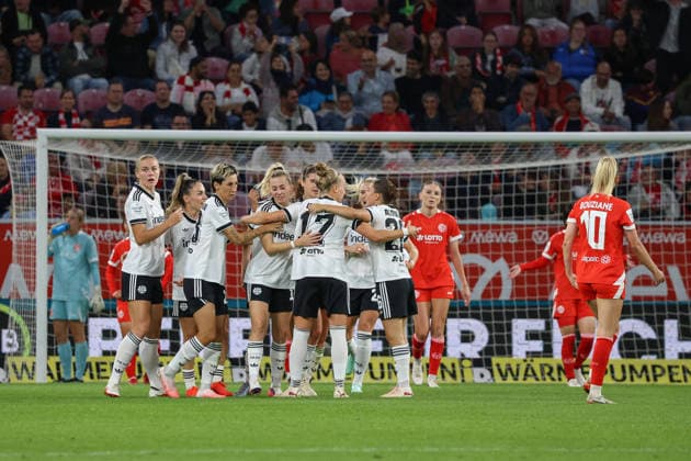 18.09.2026, xusrbx, Fussball Google Pixel Frauen-Bundesliga, FSV Mainz 05 - Eintracht Frankfurt v.l. Nina Luehrssen (Eintracht Frankfurt, 11), macht das Tor zum 2:2 in der 65. Spielminute, Mainz