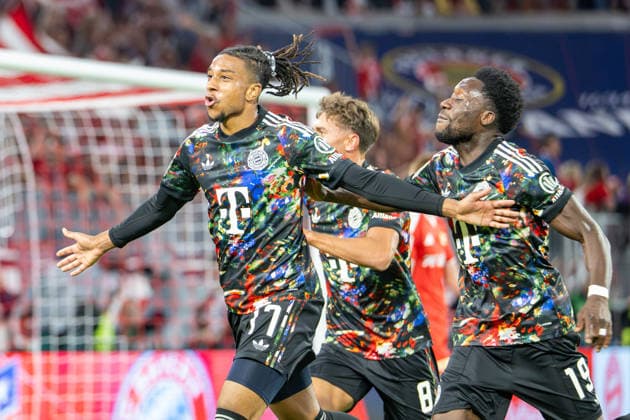 Torjubel Michael Olise 17 (FC Bayern Muenchen), Tom Bischof 8 (FC Bayern Muenchen), Alphonso Davies 19 (FC Bayern Muenchen), FC Bayern Muenchen - 1. FC Union Berlin, Fussball Bundesliga, 4. Spieltag, 18.09.2026 DFB regulations prohibit any use of photographs as image sequences and or quasi-video Muenchen Bayern Deutschland