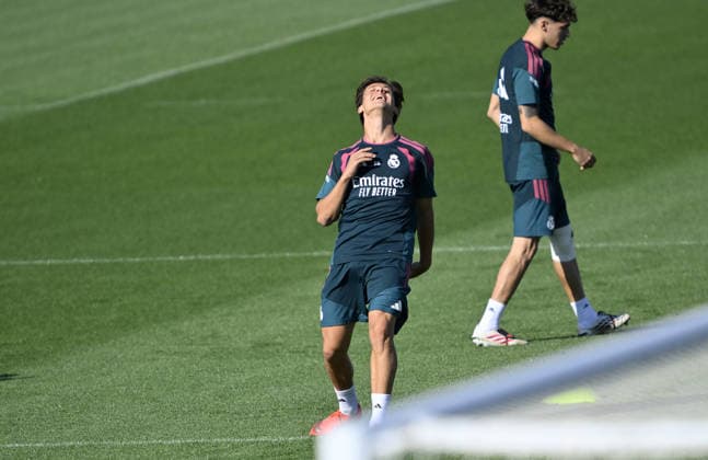 Real Madrid holds training session ahead of the LaLiga MADRID, SPAIN - SEPTEMBER 19: Arda Guler of Real Madrid takes part in a training session ahead of the LaLiga Week 7 match against Atletico Madrid at the club s Ciudad Real Madrid training facilities in Valdebebas, Madrid, Spain, on September 19, 2026. Burak Akbulut Anadolu Madrid Spain. Editorial use only. Please get in touch for any other usage.  Copyright: x2026xAnadoluxBurakxAkbulutx