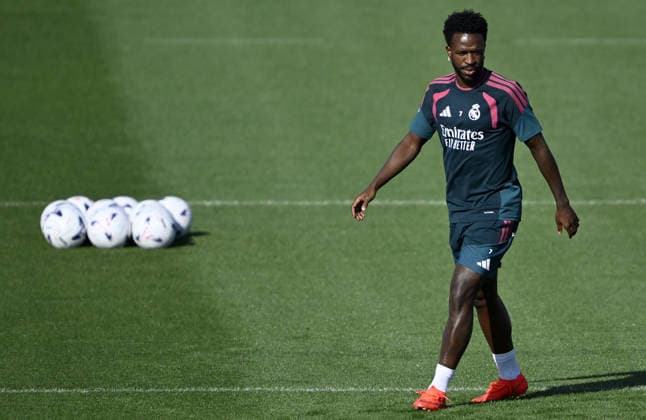 Real Madrid holds training session ahead of the LaLiga MADRID, SPAIN - SEPTEMBER 19: Vinicius Junior of Real Madrid takes part in a training session ahead of the LaLiga Week 7 match against Atletico Madrid at the club s Ciudad Real Madrid training facilities in Valdebebas, Madrid, Spain, on September 19, 2026. Burak Akbulut Anadolu Madrid Spain. Editorial use only. Please get in touch for any other usage.  Copyright: x2026xAnadoluxBurakxAkbulutx