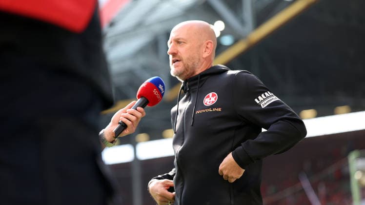 19.09.2026, xrekx, Fussball 2.Bundesliga, 1.FC Kaiserslautern - Eintracht Braunschweig v.l. Torsten Lieberknecht Trainer (1.FC Kaiserslautern) bei Sky (DFL DFB REGULATIONS PROHIBIT ANY USE OF PHOTOGRAPHS as IMAGE SEQUENCES and or QUASI-VIDEO) Kaiserslautern