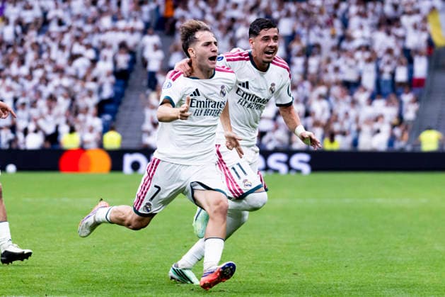 Real Madrid U20 v Santiago Wanderers U20 - Intercontinental Cup U20 September 19, 2026, Santiago Bernabeu Stadium, Madrid, Spain: Daniel Yanez of Real Madrid celebrates his goal with Alexis Ciria during the U-20 Intercontinental Cup final match between Real Madrid and Santiago Wanderers at the Santiago Bernabeu Stadium, Madrid, Spain. Madrid Santiago Bernabeu Stadium Madrid Spain Copyright: xAlejandroxMatiasxAcostax