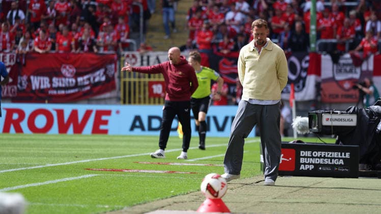 19.09.2026, xrekx, Fussball 2.Bundesliga, 1.FC Kaiserslautern - Eintracht Braunschweig v.l. Lars Kornetka Trainer (Eintracht Braunschweig) (DFL DFB REGULATIONS PROHIBIT ANY USE OF PHOTOGRAPHS as IMAGE SEQUENCES and or QUASI-VIDEO) Kaiserslautern