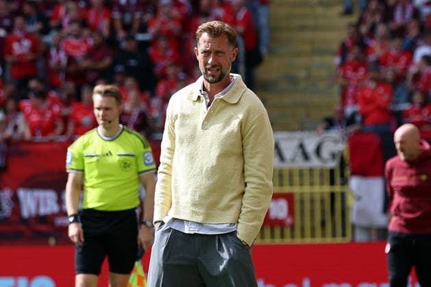 19.09.2026, xrekx, Fussball 2.Bundesliga, 1.FC Kaiserslautern - Eintracht Braunschweig v.l. Lars Kornetka Trainer (Eintracht Braunschweig) (DFL DFB REGULATIONS PROHIBIT ANY USE OF PHOTOGRAPHS as IMAGE SEQUENCES and or QUASI-VIDEO) Kaiserslautern