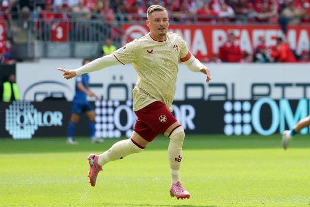 19.09.2026, xrekx, Fussball 2.Bundesliga, 1.FC Kaiserslautern - Eintracht Braunschweig v.l. Marlon Ritter (1.FC Kaiserslautern) gibt Anweisungen, gestikuliert, mit den Armen gestikulieren gives instructions, gesticulate (DFL DFB REGULATIONS PROHIBIT ANY USE OF PHOTOGRAPHS as IMAGE SEQUENCES and or QUASI-VIDEO) Kaiserslautern