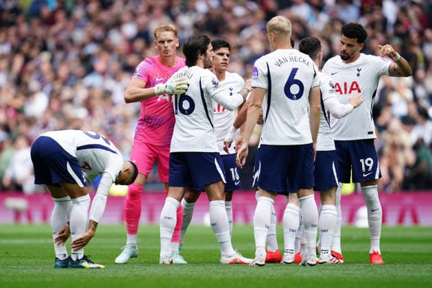 Premier League: Tottenham Hotspur v Aston Villa Tottenham players ahead of kick off during the Premier League match Tottenham Hotspur vs Aston Villa at Tottenham Hotspur Stadium, London, United Kingdom on 19 September 2026 (Photo by Harvey Murphy News Images) Copyright: xHarveyxMurphy NewsxImagesx
