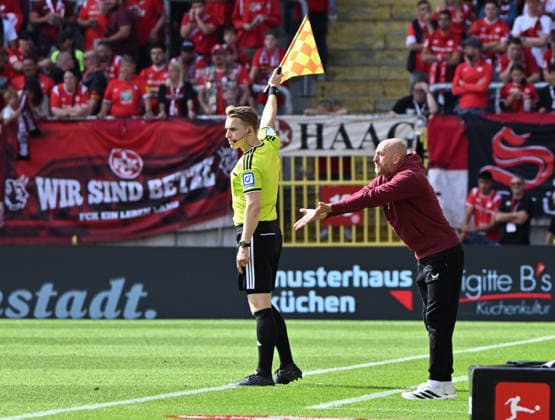 Fussball - 2. Bundesliga - Saison 2026 27 1. FC Kaiserslautern 19.09.2026 Fritz-Walter-Stadion 1. FC Kaiserslautern (fck) - Eintracht Braunschweig (bs) Trainer Torsten LIEBERKNECHT (1. FC Kaiserslautern) 1. FC Kaiserslautern