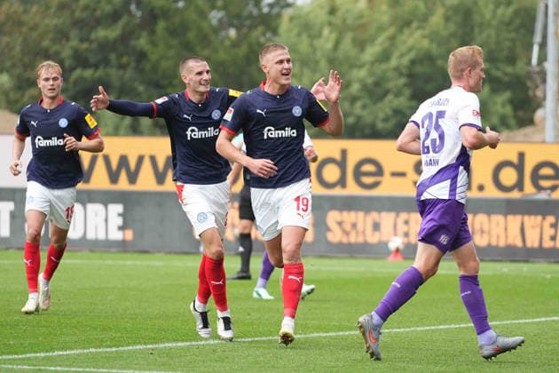 Fußball I Herren I Saison 2026-2027 I 2. Bundesliga I 6. Spieltag I Holstein Kiel - VfL Osnabrück I 19.09.2026 Phil Harres (19, Holstein Kiel) bejubelt sein 1:0 Kiel Holstein-Stadion Schleswig-Holstein Deutschland Copyright: xLobeca MaschaxHolmx