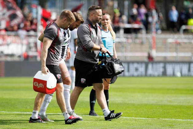 KOELN, GERMANY - SEPTEMBER 19, 2026: Yannick Deichmann (FC Ingolstadt, 20) is injured during the 3rd division match on gameday 7 between Viktoria Koeln vs. FC Ingolstadt at the Sportpark Hoehenberg on September 19, 2026 in Koeln, Germany. DFL REGULATIONS PROHIBIT ANY USE OF PHOTOGRAPHS AS IMAGE SEQUENCES AND OR QUASI-VIDEO. Nordrhein-Westfalen Germany Copyright: xAxelxKohringx