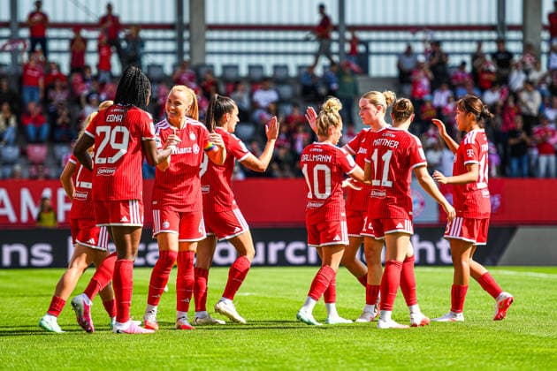 19.09.2026, München, Deutschland. Google Pixel Frauen-Bundesliga: FC Bayern München Frauen gegen 1. FC Köln Frauen am FC Bayern Campus. Edna Imade (FC Bayern Frauen) jubelt nach Ihrem Tor.