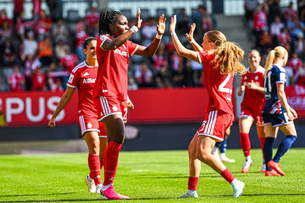 19.09.2026, München, Deutschland. Google Pixel Frauen-Bundesliga: FC Bayern München Frauen gegen 1. FC Köln Frauen am FC Bayern Campus. Edna Imade (FC Bayern Frauen) jubelt nach Ihrem Tor.