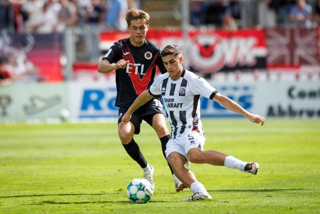 KOELN, GERMANY - SEPTEMBER 19, 2026: Tim Kloss (Viktoria Köln, 18), Emre Gül (FC Ingolstadt, 5) during the 3rd division match on gameday 7 between Viktoria Koeln vs. FC Ingolstadt at the Sportpark Hoehenberg on September 19, 2026 in Koeln, Germany. DFL REGULATIONS PROHIBIT ANY USE OF PHOTOGRAPHS AS IMAGE SEQUENCES AND OR QUASI-VIDEO. Nordrhein-Westfalen Germany Copyright: xAxelxKohringx