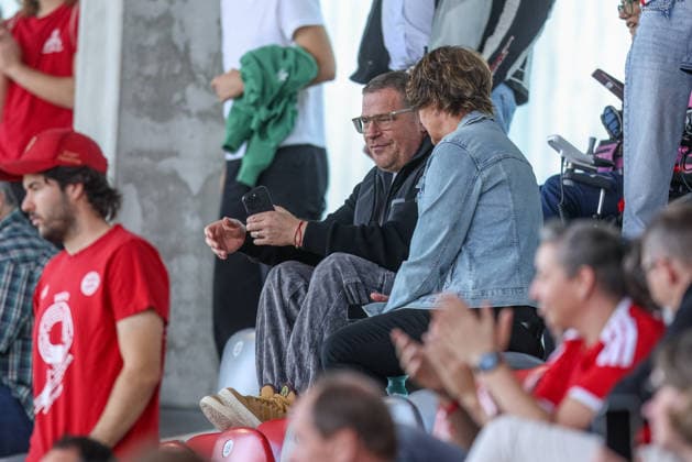 GER, München, FC Bayern München vs FC Köln, Google Pixel Frauen Bundesliga, Fussball, DFB, Spielzeit 2026 2027, FC Bayern Campus, 5. Spieltag im Bild: Max Eberl (FC Bayern München) als Zuschauer beim Spiel der Frauen DFB DFL REGULATIONS PROHIBIT ANY USE OF PHOTOGRAPHS AS IMAGE SEQUENCES AND OR QUASI-VIDEO, 19.09.2026 Copyright: HMBxMedia HendrikxHamelau