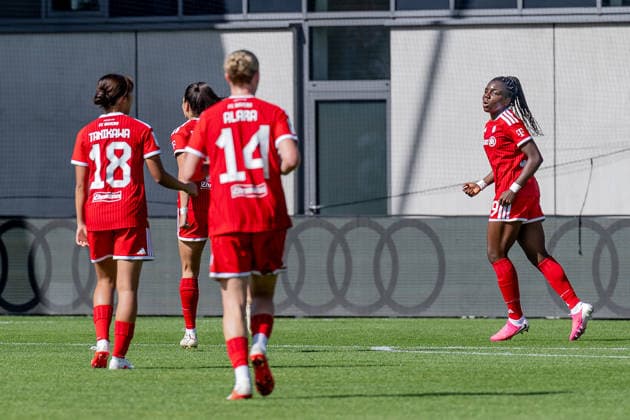 Edna Imade (FC Bayern Muenchen Frauen, 29) bejubelt ihr zweites Tor zum 3:0 GER, FC Bayern Muenchen Frauen vs. 1. FC Koeln, Fussball, Google Pixel Frauen-Bundesliga, 5. Spieltag, Saison 2026 2027, 19.09.2026 (DFL DFB REGULATIONS PROHIBIT ANY USE OF PHOTOGRAPHS as IMAGE SEQUENCES and or QUASI-VIDEO). Foto: HMB Media Heike Feiner Copyright: HMBxMedia HeikexFeiner