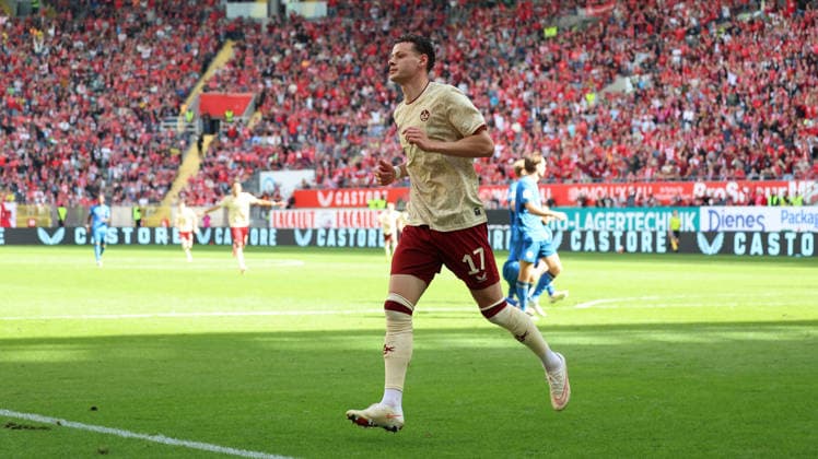 19.09.2026, xrekx, Fussball 2.Bundesliga, 1.FC Kaiserslautern - Eintracht Braunschweig v.l. Torjubel nach dem Tor zum celebrating the goal celebrate 1:0 durch Erencan YardÄ±mc (1.FC Kaiserslautern) (DFL DFB REGULATIONS PROHIBIT ANY USE OF PHOTOGRAPHS as IMAGE SEQUENCES and or QUASI-VIDEO) Kaiserslautern