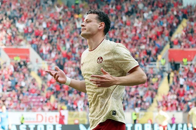 19.09.2026, xrekx, Fussball 2.Bundesliga, 1.FC Kaiserslautern - Eintracht Braunschweig v.l. Torjubel nach dem Tor zum celebrating the goal celebrate 1:0 durch Erencan YardÄ±mc (1.FC Kaiserslautern) (DFL DFB REGULATIONS PROHIBIT ANY USE OF PHOTOGRAPHS as IMAGE SEQUENCES and or QUASI-VIDEO) Kaiserslautern