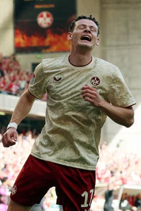 19.09.2026, xrekx, Fussball 2.Bundesliga, 1.FC Kaiserslautern - Eintracht Braunschweig v.l. Torjubel nach dem Tor zum celebrating the goal celebrate 1:0 durch Erencan YardÄ±mc (1.FC Kaiserslautern) (DFL DFB REGULATIONS PROHIBIT ANY USE OF PHOTOGRAPHS as IMAGE SEQUENCES and or QUASI-VIDEO) Kaiserslautern