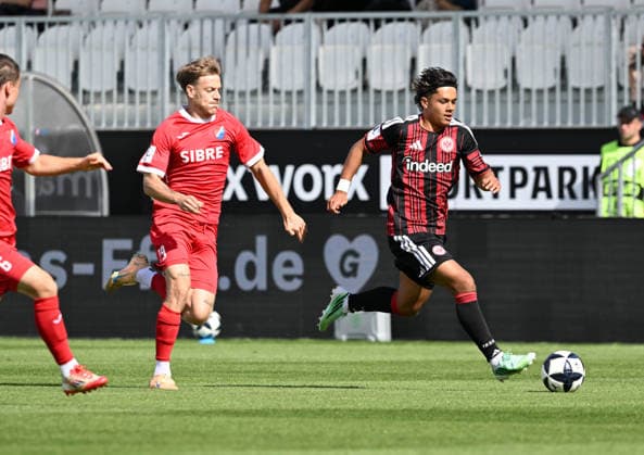 19.09.2026, xsltx, Fussball Regionalliga Suedwest, Eintracht Frankfurt U21, U 21 - TSV Steinbach Haiger v.l.Tim Kircher (TSV Steinbach Haiger), Marvin Dills (Eintracht Frankfurt U21)