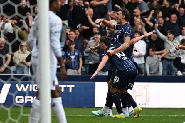 Millwall v West Ham United, EFL Sky Bet Championship **GOAL** Millwall midfielder Camiel Neghli (10) GOAL scores 2-0 and celebrates during the EFL Sky Bet Championship match between Millwall and West Ham United at The Den, London, UK on 19 September 2026. London The Den Greater London UK Editorial use only DataCo restrictions apply See www.football-dataco.com , Copyright: xSimonxTraylenx PSI-24906-0030