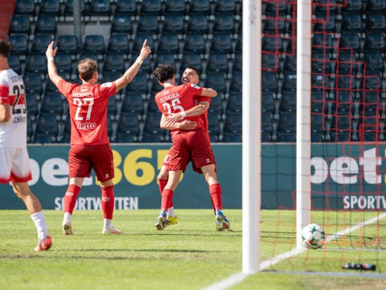 Tor zum 0:1 durch Nicolas Oliveira (SSV Jahn Regensburg, 25) GER, Fussball, VfB Stuttgart II vs. SSV Jahn Regensburg, Landesliga 2, 8. Spieltag, Leinfelden-Echterdingen, Saison 2026 2027, 19.09.2026 GER, Fussball, VfB Stuttgart II vs. SSV Jahn Regensburg, 3. Liga, 8. Spieltag, Saison 2026 2027, 19.09.2026 Leinfelden-Echterdingen Copyright: xCarstenxSchweringx EP_CSG