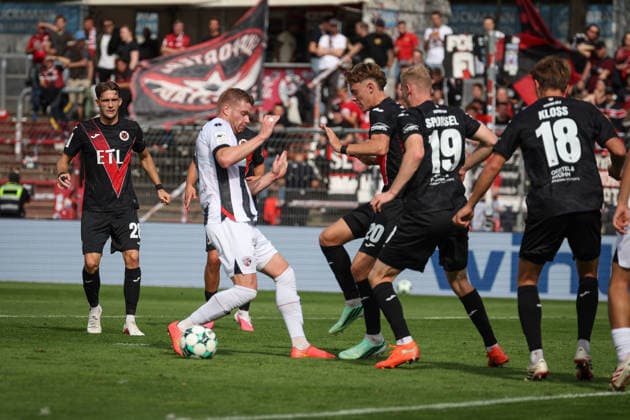 3. Liga - Saison 2026 27 - Victoria Köln - FC Ingolstadt 04 - Lars Lokotsch (Nr.13 - FCI) - Niklas Swider (Nr.20 - Viktoria Köln) - Meiko Sponsel (Nr.19 - Viktoria Köln) - Foto: Meyer Jürgen 3. Liga - Saison 2026 27 - Victoria Köln - FC Ingolstadt 04