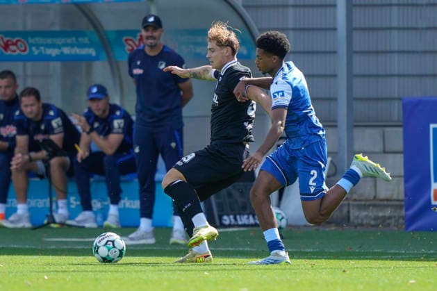 19.09.2026, Dietmar-Hopp-Stadion, Hoffenheim, GER, 3. Liga, 7. Spieltag: TSG 1899 Hoffenheim II vs SV Meppen, Florian Bähr (SV Meppen 39) vs Natnael Abraha (Hoffenheim II 2) DFL REGULATIONS PROHIBIT ANY USE OF PHOTOGRAPHS AS IMAGE SEQUENCES AND OR QUASI-VIDEO. Hoffenheim Baden-Württemberg Dietmar-Hopp-Stadion