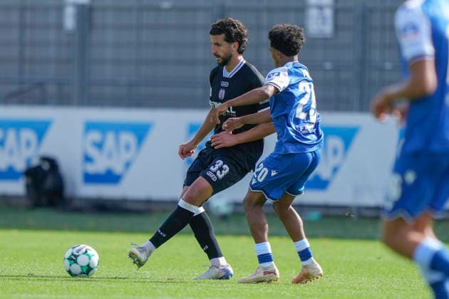 19.09.2026, Dietmar-Hopp-Stadion, Hoffenheim, GER, 3. Liga, 7. Spieltag: TSG 1899 Hoffenheim II vs SV Meppen, Stefan Rankic (SV Meppen 33) vs Tiago Poller (Hoffenheim II 20) DFL REGULATIONS PROHIBIT ANY USE OF PHOTOGRAPHS AS IMAGE SEQUENCES AND OR QUASI-VIDEO. Hoffenheim Baden-Württemberg Dietmar-Hopp-Stadion