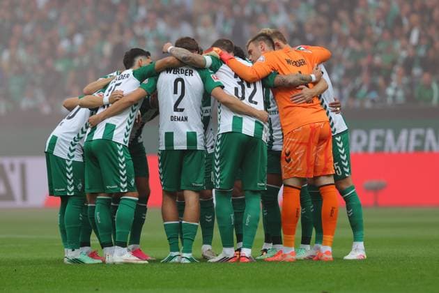 19.09.26, GER, Fussball, 1.FBL Männer, 4. Spieltag, Saison2026 2027, SV Werder Bremen vs. FC Augsburg Startelf. Torwart Karl Hein (SV Werder Bremen 01) Olivier Deman (SV Werder Bremen 02) Amos Pieper (SV Werder Bremen 05) Niclas Füllkrug Niclas Fuellkrug (SV Werder Bremen 10) Arthur (SV Werder Bremen 13) Ludovit Reis (SV Werder Bremen 15) Marco Grüll Marco Gruell (SV Werder Bremen 17) Eren Dinkci Eren Dinkci (SV Werder Bremen 18) Chuki (SV Werder Bremen 20) Marco Friedl (SV Werder Bremen 32) Youri Regeer (SV Werder Bremen 44) Bremen Weserstadion Bremen Germany Copyright: xnordphotoxGmbHx xTauchnitzx