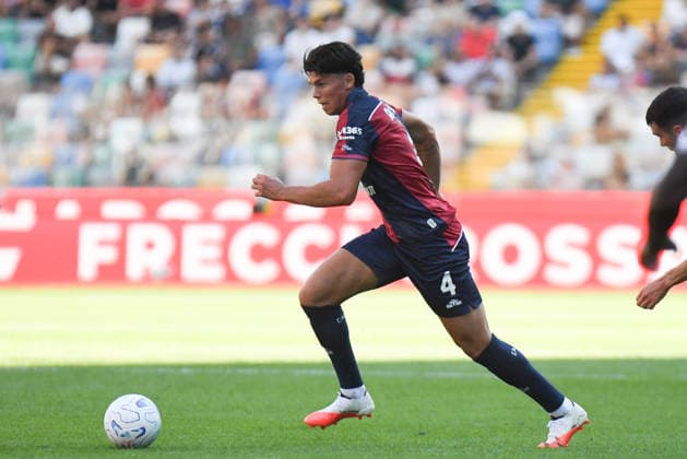 IPA88709811 - Cagliari s Alessandro Romano in action during the Udinese Calcio vs. Cagliari Calcio Italian Serie A soccer match in Udine, Italy, on September 19, 2026  Copyright: xEttorexGriffoni IPAxSportx xx IPA88709811