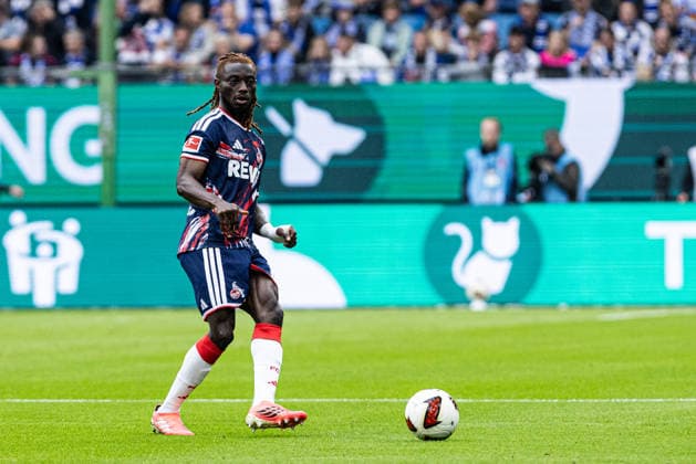 1. Fußball Bundesliga: Hamburger SV - 1. FC Köln; 19.09.2026 Gideon Mensah (1. FC Köln, 14) 1. Fußball Bundesliga 4. Spieltag: Hamburger SV - 1. FC Köln; Volksparkstadion, Hamburg; 19.09.2026 DFL regulations prohibit any use of photographs as image sequences and or quasi video. Copyright: xBEAUTIFULxSPORTS Buriakovx