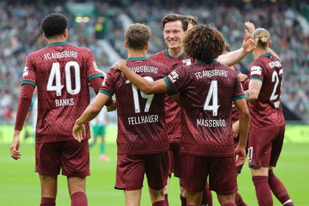 19.09.26, GER, Fussball, 1.FBL Männer, 4. Spieltag, Saison2026 2027, SV Werder Bremen vs. FC Augsburg Torjubel Jubel. Torschütze Torschuetze Robin Fellhauer (FC Augsburg 19) jubelt ueber das Tor zum 0:1 Bremen Weserstadion Bremen Germany Copyright: xnordphotoxGmbHx xTauchnitzx