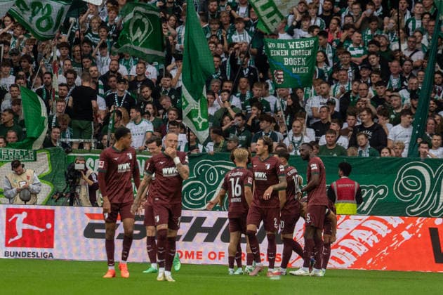 Deutschland: Fussball 1. Bundesliga, 4. Spieltag 2026 2027, Werder Bremen - FC Augsburg am 19.09.2026 in Bremen (Weserstadion): Tor zum 0:1 Robin Fellhauer (FC Augsburg, 19) Jubel, Freude, Torjubel, Emotionen Copyright: xSvenxHeidmannx