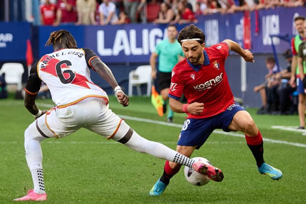 LaLiga EASports 2026 27 CA Osasuna v Rayo Vallecano Pathe Ciss (6. RAY) (L) makes a tackle on Raul Moro (18. OSA) (R) during the football match of LaLiga EA Sports between CA Osasuna and Rayo Vallecano played at El Sadar stadium in Pamplona (Spain) on Sep 19 2026. Credit: Inigo Alzugaray Agencia LOF Pamplona LaLiga EASports 2026 27 CA Osasuna v Rayo Vallecano Copyright: xINIGOxALZUGARAYx