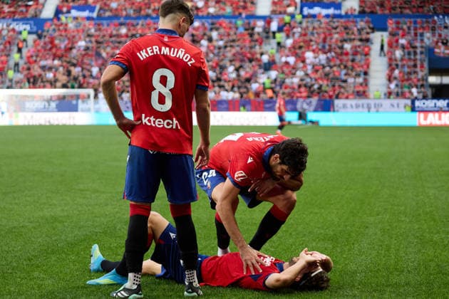 LaLiga EASports 2026 27 CA Osasuna v Rayo Vallecano Iker Munoz (8. OSA) (L), Alejandro Catena (24. OSA) and Raul Moro (18. OSA) (R) during the football match of LaLiga EA Sports between CA Osasuna and Rayo Vallecano played at El Sadar stadium in Pamplona (Spain) on Sep 19 2026. Credit: Inigo Alzugaray Agencia LOF Pamplona LaLiga EASports 2026 27 CA Osasuna v Rayo Vallecano Copyright: xINIGOxALZUGARAYx
