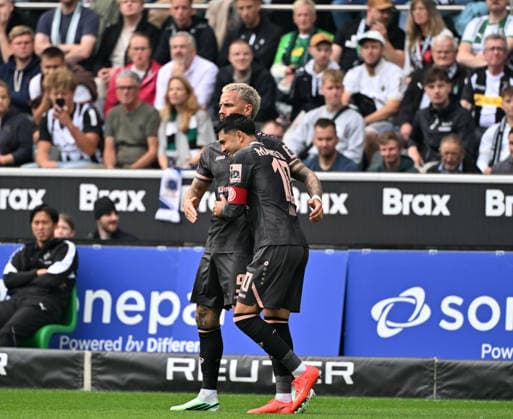 19.09.2026; Moenchengladbach; Fussball, Herren, Saison 2026 2027, Borussia Moenchengladbach vs. 1. FSV Mainz 05 Torjubel Mainz nach dem Tor zum 1-1 bei v. li. TorschuetzePhillip Tietz (Mainz), Nadiem Amiri (Mainz) DFL regulations prohibit any use of photographs as image sequences and or quasi-video. ista-Borussia-Park Nordrhein-Westfalen Deutschland