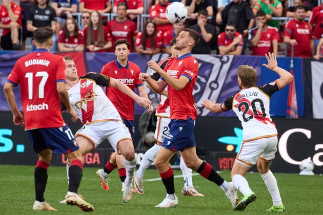 LaLiga EASports 2026 27 CA Osasuna v Rayo Vallecano Raul Garcia (9. OSA) in action during the football match of LaLiga EA Sports between CA Osasuna and Rayo Vallecano played at El Sadar stadium in Pamplona (Spain) on Sep 19 2026. Ante Budimir (17. OSA) (L), Florian Lejeune (24. RAY), Abel Bretones (23. OSA), Oscar Valentin (23. RAY) and Ivan Balliu (20. RAY) (R) are also visible in the image. Credit: Inigo Alzugaray Agencia LOF Pamplona LaLiga EASports 2026 27 CA Osasuna v Rayo Vallecano Copyright: xINIGOxALZUGARAYx