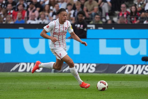 Alleingang Derry Scherhant (SC Freiburg, 7) beim Tor zum 1:1 - 19.09.2026 Bundesliga, Saison 26 27: Eintracht Frankfurt vs. SC Freiburg, Deutsche Bank Park, 4. Spieltag