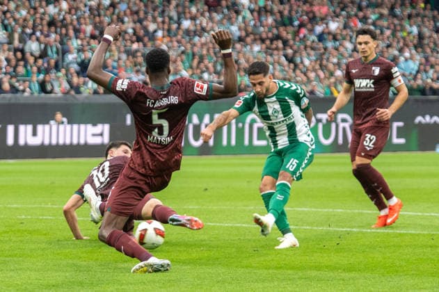 Deutschland: Fussball 1. Bundesliga, 4. Spieltag 2026 2027, Werder Bremen - FC Augsburg am 19.09.2026 in Bremen (Weserstadion): Chance Ludovit Reis (Werder Bremen, 15) Copyright: xSvenxHeidmannx