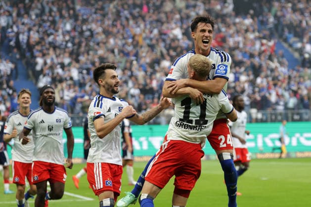 2026.09.19 xfsx Fussball 1. Bundesliga Hamburger Sportverein - 1.FC Koeln v.l. Der HSV feiert das 1:0 durch Nicolas Capaldo (Hamburger SV, 24) (DFL DFB regulations prohibit any use of photographs as image sequences and or quasi-video. Copyright: HMBxMedia FernandoxSoares