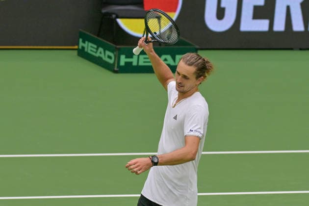 Schlussjubel Schlußjubel Emotion Freude Alexander Zverev GER 19.09.2026 ¢ Tennis ¢ Davis Cup Qualifiers 2. Runde ¢ Deutschland vs Kroatien , heristo-arena, Halle (Westfalen), NRW Germany