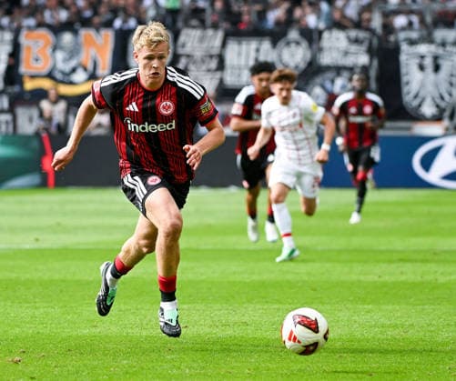 19.09.2026, xpsx, Fussball 1.Bundesliga, Eintracht Frankfurt - SC Freiburg v.l. Jonathan Jonny Burkardt (Eintracht Frankfurt) (DFL DFB REGULATIONS PROHIBIT ANY USE OF PHOTOGRAPHS as IMAGE SEQUENCES and or QUASI-VIDEO) emspor Frankfurt