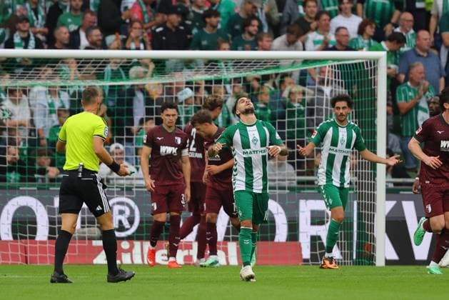 19.09.26, GER, Fussball, 1.FBL Männer, 4. Spieltag, Saison2026 2027, SV Werder Bremen vs. FC Augsburg Ludovit Reis (SV Werder Bremen 15) ist enttäuscht enttaeuscht Bremen Weserstadion Bremen Germany Copyright: xnordphotoxGmbHx xTauchnitzx