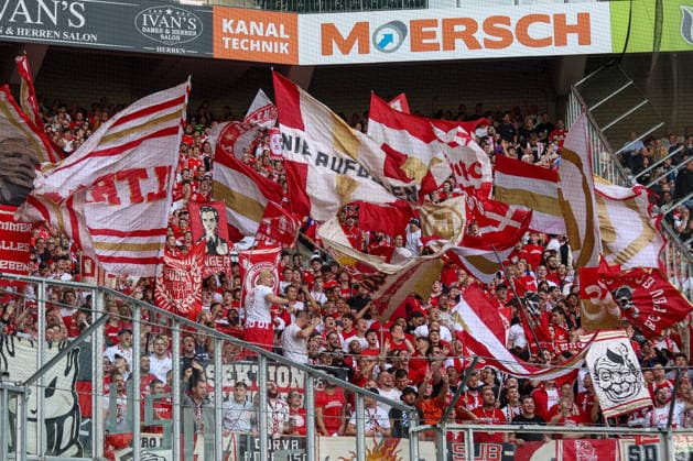 19.09.2026, GER, Fussball, Herren, Bundesliga , 1. Bundesliga, Saison 2026 2027, VfL Borussia Mönchengladbach - FSV Mainz 05 Fan von FSV Mainz 05 Copyright: xSvenxHanischx
