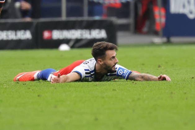 2026.09.19 xfsx Fussball 1. Bundesliga Hamburger Sportverein - 1.FC Koeln v.l. Fabio Daniel Ferreira Vieira (Hamburger SV, 20) wird gefault (DFL DFB regulations prohibit any use of photographs as image sequences and or quasi-video. Copyright: HMBxMedia FernandoxSoares