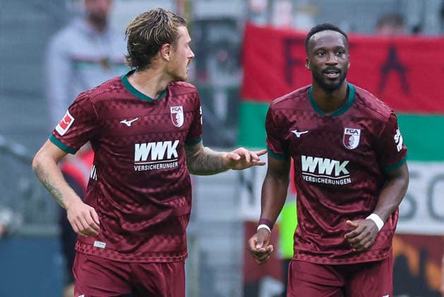 Calvin Brackelmann (FC Augsburg) bejubelt seinen Treffer zum 0:2 mit Chrislain Matsima (FC Augsburg) waehrend des spiels der 1. Bundesliga zwischen SV Werder Bremen und FC Augsburg, Weserstadion am 19. September 2026 in Bremen, Deutschland. (Foto von Marco Steinbrenner DeFodi Images) +++ Calvin Brackelmann (FC Augsburg) celebrates after scoring his teams second goal with Chrislain Matsima (FC Augsburg) during the Bundesliga match between SV Werder Bremen and FC Augsburg at Weserstadion on September 19, 2026 in Bremen, Germany. (Photo by Marco Steinbrenner DeFodi Images) DFB DFL REGULATIONS PROHIBIT ANY USE OF PHOTOGRAPHS AS IMAGE SEQUENCES AND OR QUASI-VIDEO. (Photo by Marco Steinbrenner DeFodi Images) -
