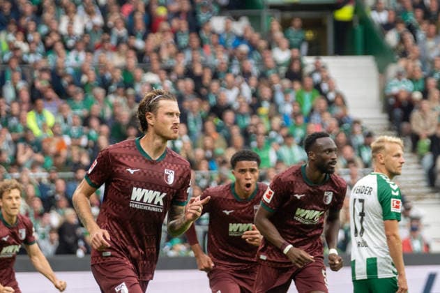 Deutschland: Fussball 1. Bundesliga, 4. Spieltag 2026 2027, Werder Bremen - FC Augsburg am 19.09.2026 in Bremen (Weserstadion): Tor zum 0:2 Calvin Brackelmann (FC Augsburg, 2) Jubel, Freude, Torjubel, Emotionen Copyright: xSvenxHeidmannx