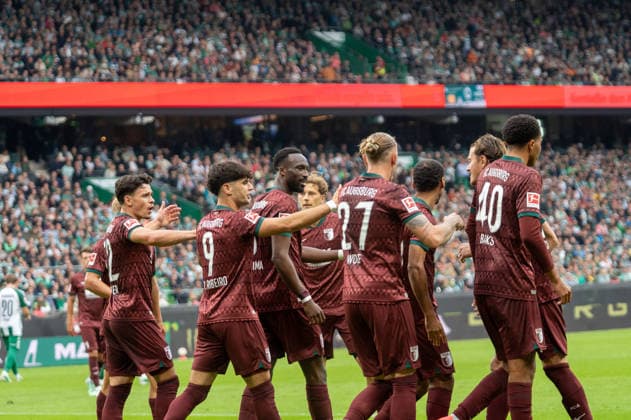 Deutschland: Fussball 1. Bundesliga, 4. Spieltag 2026 2027, Werder Bremen - FC Augsburg am 19.09.2026 in Bremen (Weserstadion): Tor zum 0:2 Calvin Brackelmann (FC Augsburg, 2) Jubel, Freude, Torjubel, Emotionen Copyright: xSvenxHeidmannx